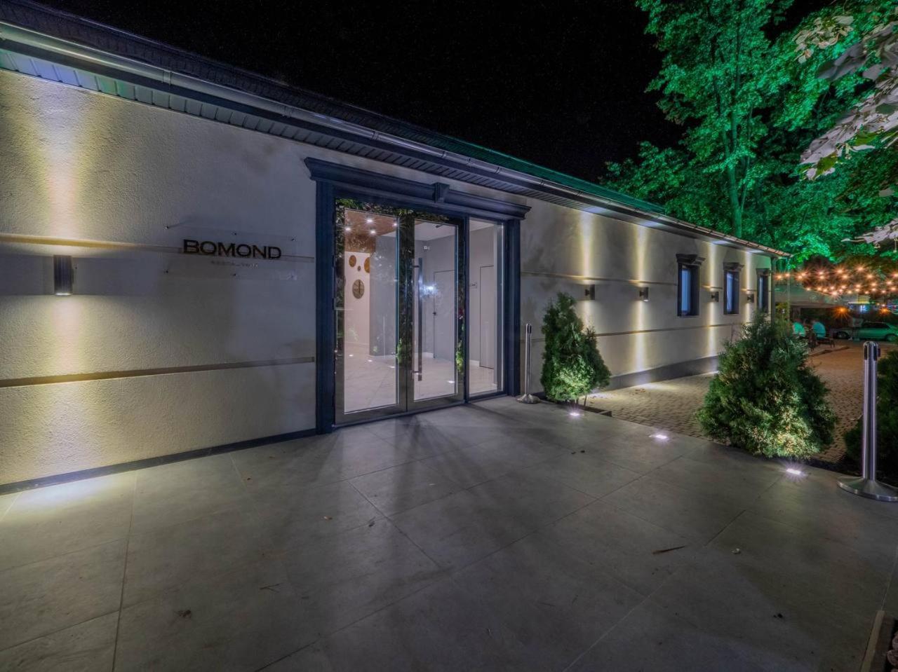 Hotel Vila Bomond Edinet Exteriér fotografie